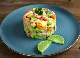 Receta de ensaladilla de aguacate y gambas