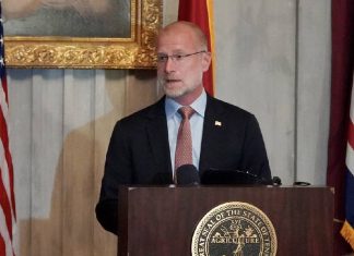 Gobernadores en Estados Unidos preocupados por el uso de TikTok